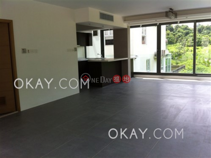 HK$ 58,000/ month Sheung Yeung Village House Sai Kung, Luxurious house with rooftop, balcony | Rental