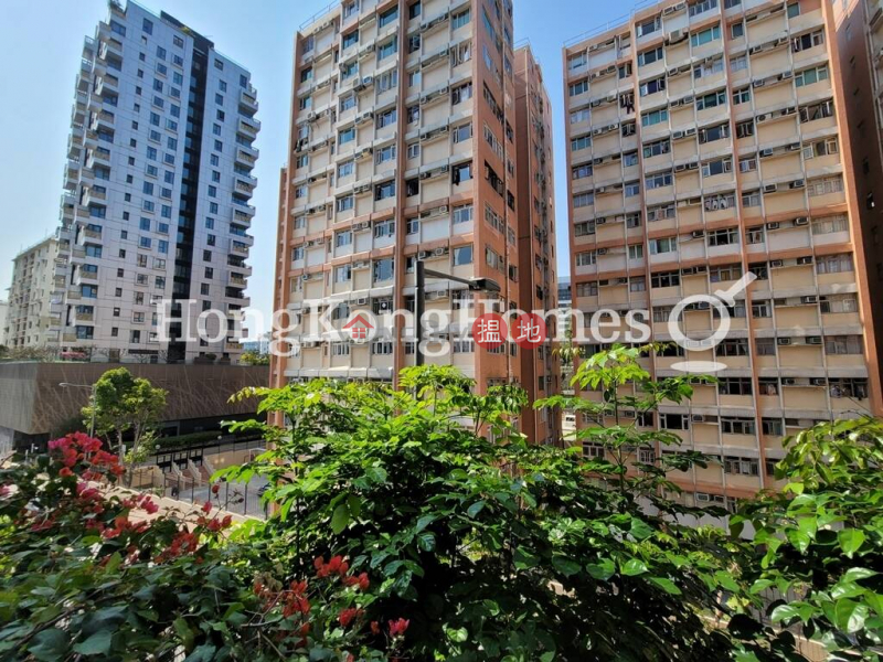 Property Search Hong Kong | OneDay | Residential | Rental Listings 3 Bedroom Family Unit for Rent at Perth Apartments