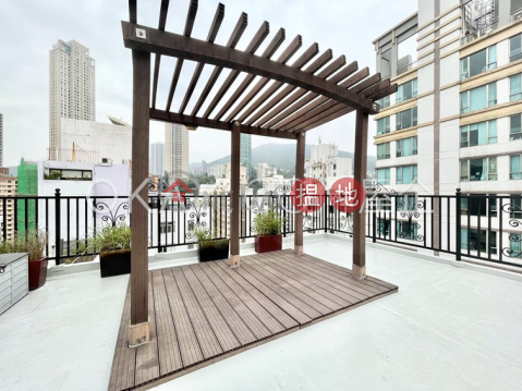 Cozy penthouse with rooftop | Rental, Yuk Sau Mansion 毓秀大廈 | Wan Chai District (OKAY-R286669)_0