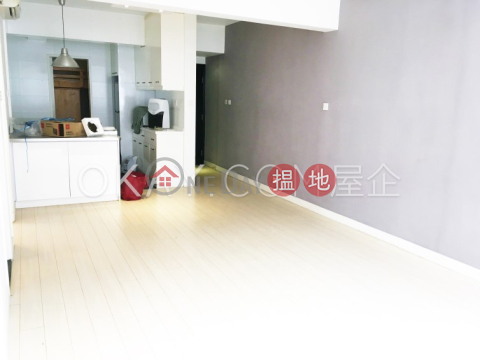 Gorgeous 2 bedroom on high floor with rooftop | Rental | First Mansion 第一大廈 _0