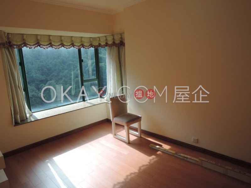 Cozy 2 bedroom with parking | Rental, Hillsborough Court 曉峰閣 Rental Listings | Central District (OKAY-R17470)