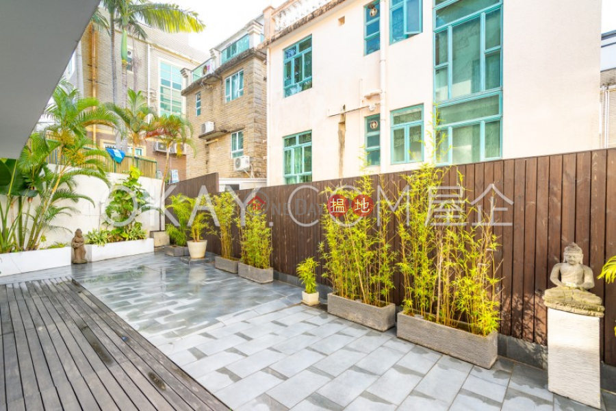 Nicely kept house with rooftop & balcony | For Sale | Lobster Bay Road | Sai Kung | Hong Kong | Sales | HK$ 21M