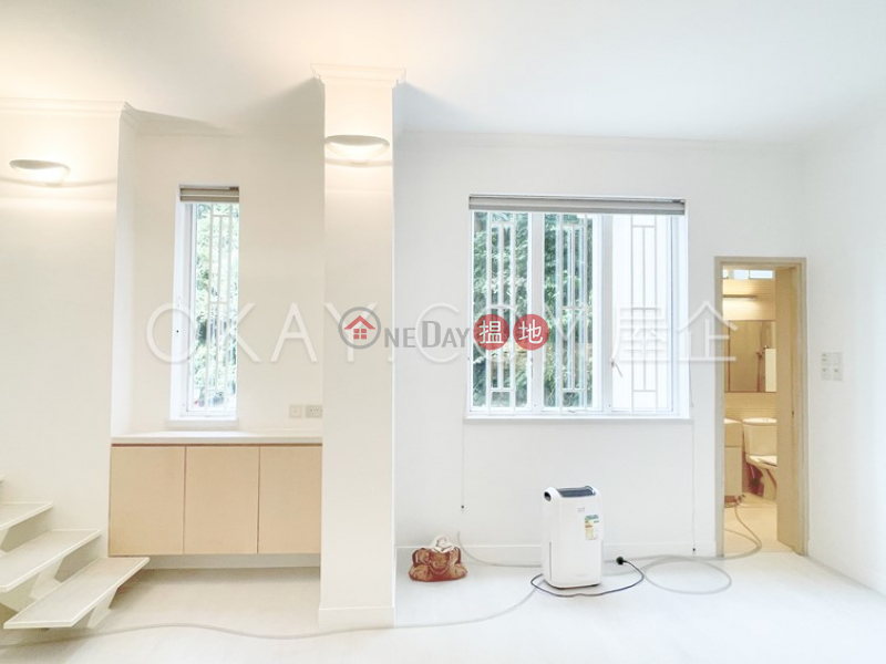 HK$ 34,000/ month, Grosvenor House | Central District Stylish 1 bedroom in Mid-levels Central | Rental