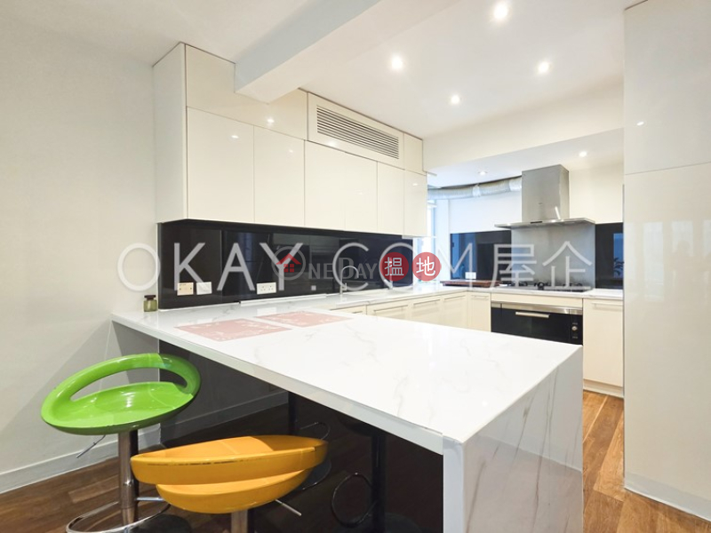 3房2廁,實用率高,連車位宜安閣出租單位64干德道 | 西區-香港出租|HK$ 68,000/ 月