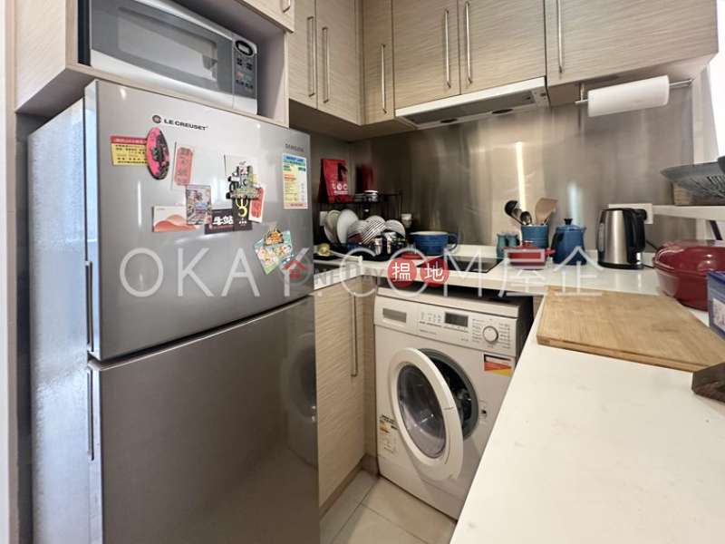 HK$ 35,000/ month, Sunny Building Central District | Popular 2 bedroom with rooftop, terrace & balcony | Rental