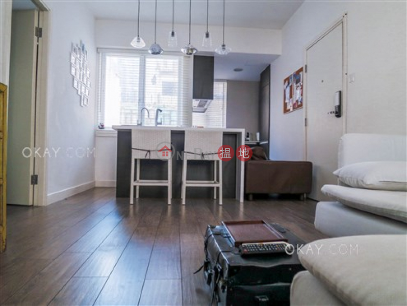 Unique 1 bedroom in Central | For Sale, Sunrise House 新陞大樓 Sales Listings | Central District (OKAY-S277046)