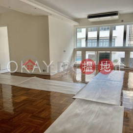 Stylish 3 bedroom with parking | Rental, Amber Garden 安碧苑 | Wan Chai District (OKAY-R60470)_0
