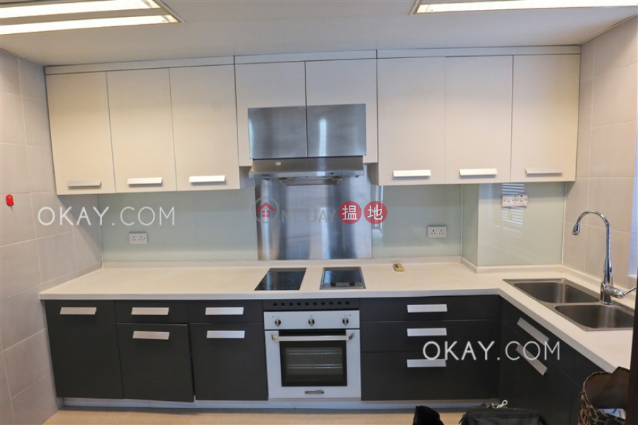 HK$ 68,000/ month, Woodgreen Estate Southern District | Gorgeous 3 bedroom with parking | Rental