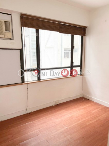 HK$ 11M | Cameo Court Central District | Tasteful 2 bedroom in Mid-levels West | For Sale