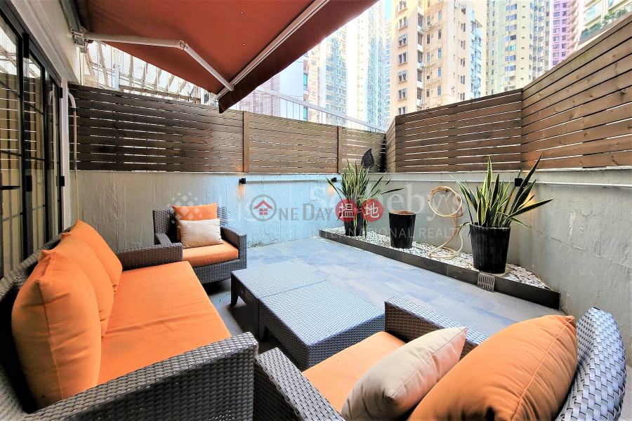Property for Sale at Peace Tower with 1 Bedroom | Peace Tower 寶時大廈 Sales Listings