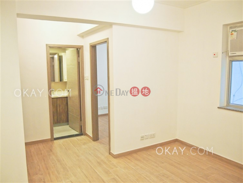 Cozy 2 bedroom in Causeway Bay | Rental, Great George Building 華登大廈 Rental Listings | Wan Chai District (OKAY-R322012)