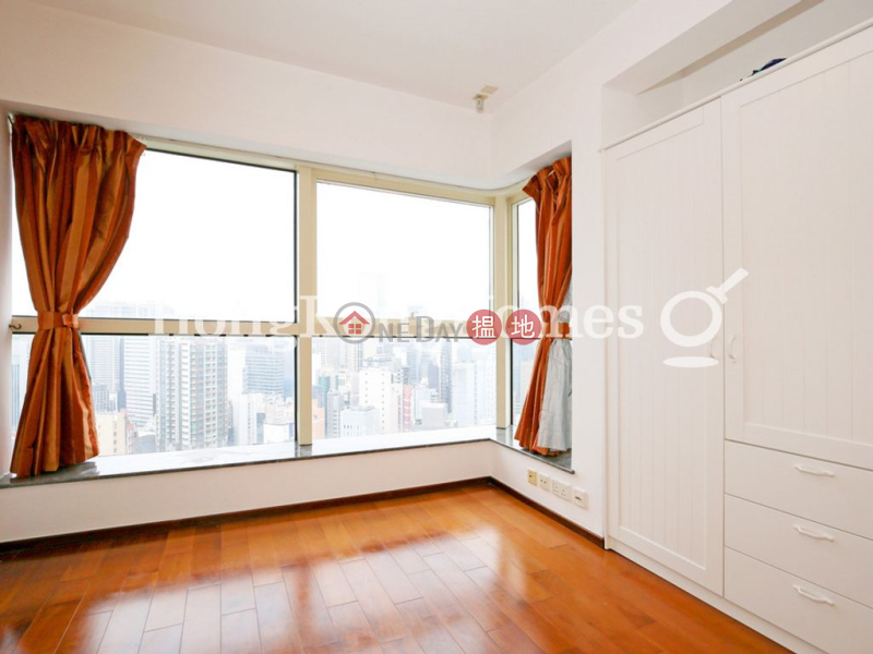 HK$ 58,000/ month | Centrestage | Central District, 3 Bedroom Family Unit for Rent at Centrestage