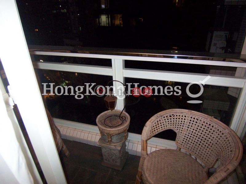 3 Bedroom Family Unit at Centrestage | For Sale | 108 Hollywood Road | Central District Hong Kong Sales, HK$ 13M