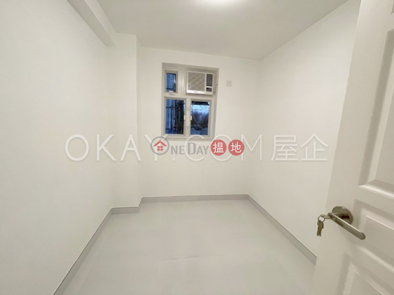 HK$ 40,000/ month, Blue Pool Mansion | Wan Chai District Lovely 3 bedroom in Happy Valley | Rental