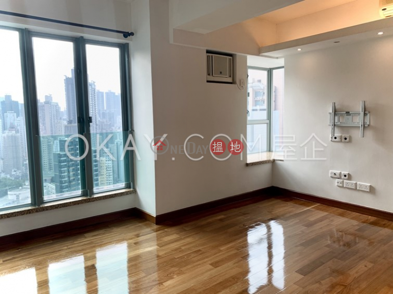HK$ 14M Queen\'s Terrace | Western District, Gorgeous 2 bedroom on high floor with harbour views | For Sale