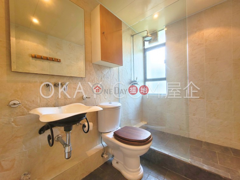 HK$ 29,000/ month, Discovery Bay, Phase 3 Parkvale Village, Woodbury Court, Lantau Island | Unique 2 bedroom with sea views & balcony | Rental