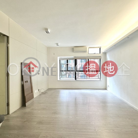 Charming 3 bedroom on high floor with parking | Rental | Blessings Garden 殷樺花園 _0