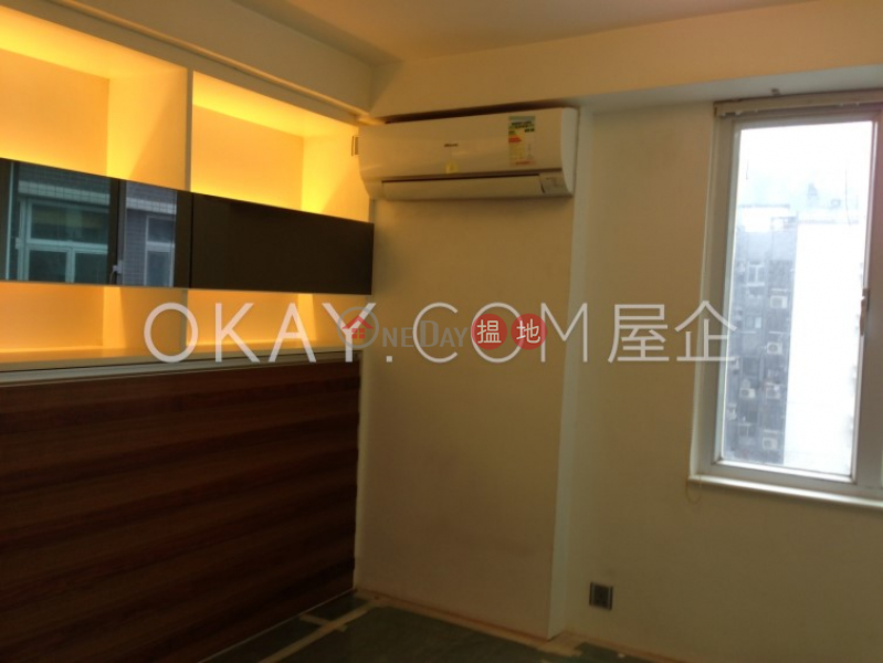 Elegant 3 bedroom on high floor with rooftop | Rental 80-88 Caine Road | Western District | Hong Kong | Rental | HK$ 50,000/ month