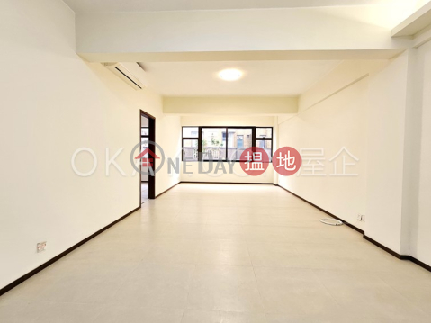 Elegant 3 bedroom in Tai Hang | Rental, Green Village No. 8A-8D Wang Fung Terrace Green Village No. 8A-8D Wang Fung Terrace | Wan Chai District (OKAY-R736208)_0