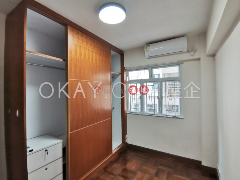 HK$ 32,000/ month | Jade Court | Wan Chai District | Gorgeous 3 bedroom on high floor with parking | Rental