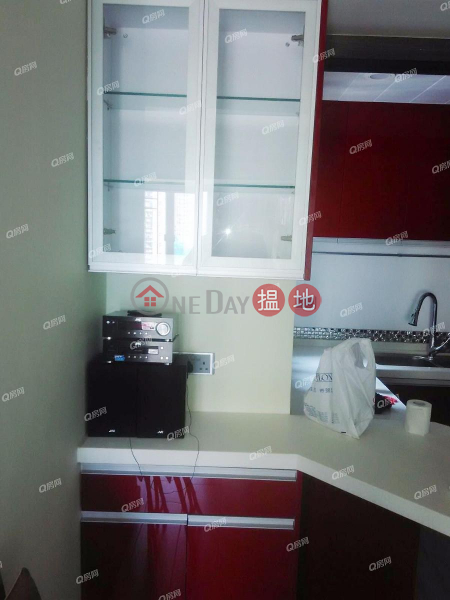 Property Search Hong Kong | OneDay | Residential, Sales Listings, Ho Shun King Building | 2 bedroom Mid Floor Flat for Sale