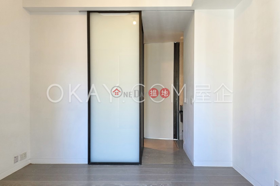 1房1廁,露台鴨巴甸街28號出租單位|鴨巴甸街28號(28 Aberdeen Street)出租樓盤 (OKAY-R320349)