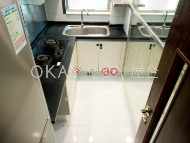 Luxurious 3 bedroom with balcony | For Sale | Grand Garden 君悅軒 Sales Listings