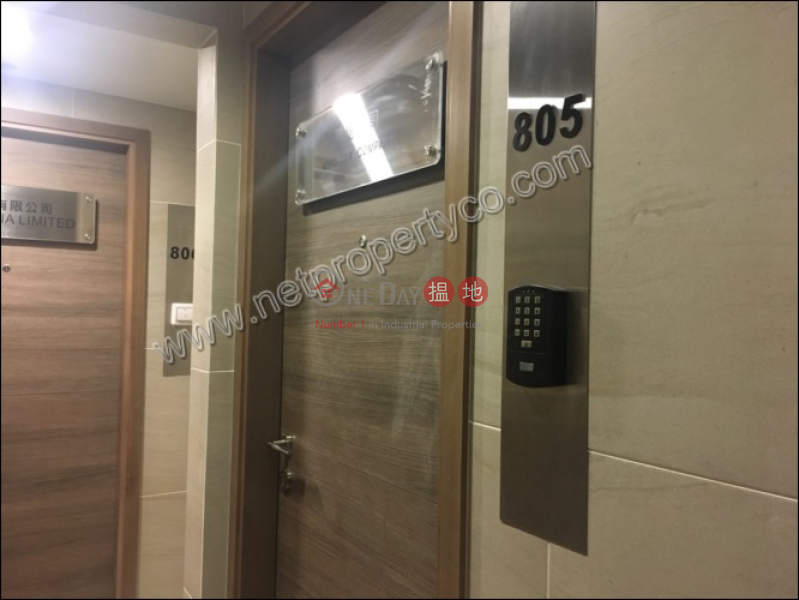 Sheung Wan Office for Lease | 367-375 Queens Road Central | Western District | Hong Kong Rental HK$ 10,175/ month