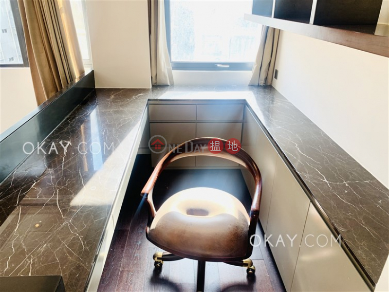 HK$ 40,000/ month Village Tower Wan Chai District | Luxurious 1 bedroom with balcony & parking | Rental