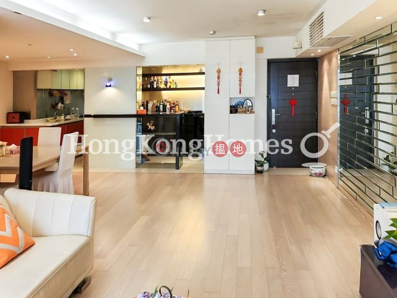 3 Bedroom Family Unit for Rent at Block 3 Phoenix Court | 39 Kennedy Road | Wan Chai District, Hong Kong | Rental, HK$ 43,800/ month