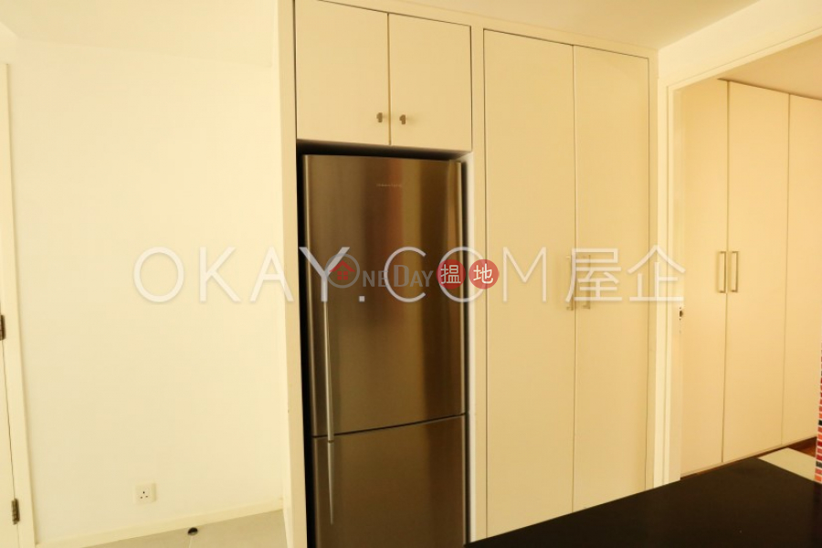 HK$ 21.8M The Beachside | Southern District | Tasteful 1 bedroom with parking | For Sale