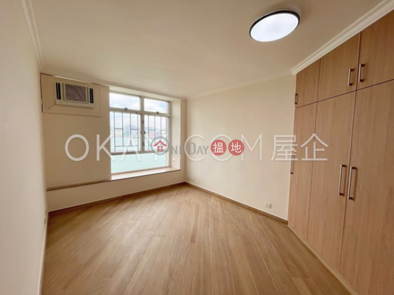 HK$ 49,000/ month | (T-43) Primrose Mansion Harbour View Gardens (East) Taikoo Shing, Eastern District | Tasteful 3 bed on high floor with sea views & balcony | Rental