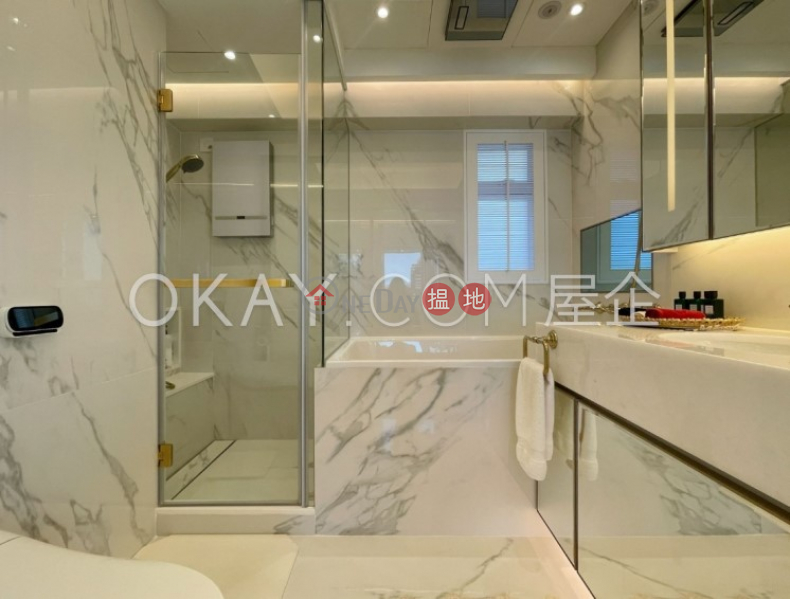 Property Search Hong Kong | OneDay | Residential | Sales Listings | Luxurious 2 bedroom on high floor with harbour views | For Sale