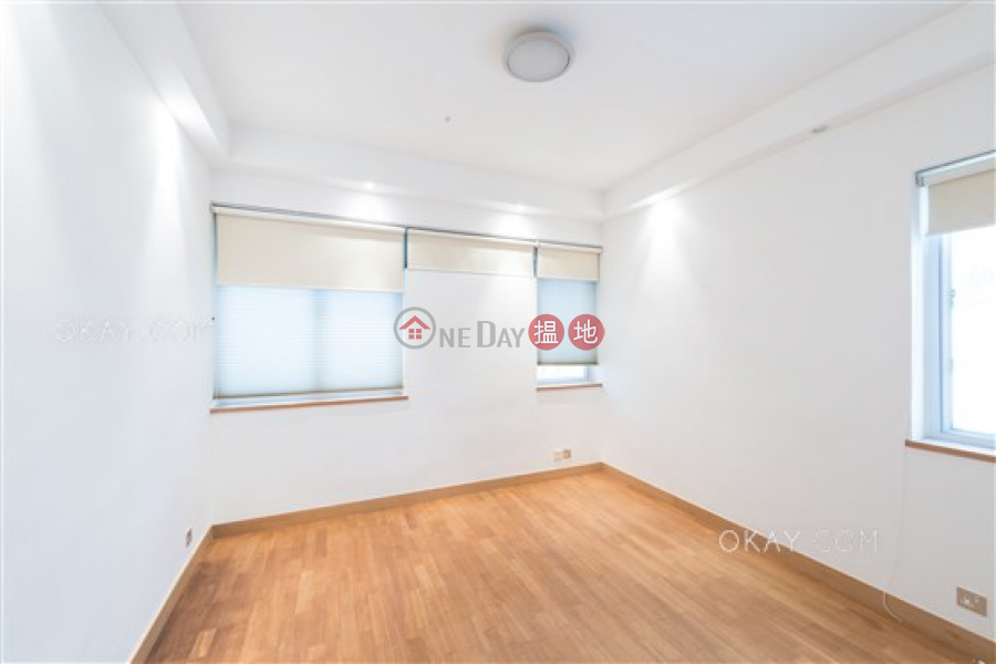 Efficient 4 bedroom with balcony & parking | Rental 8-9 Bowen Road | Central District | Hong Kong Rental HK$ 105,000/ month