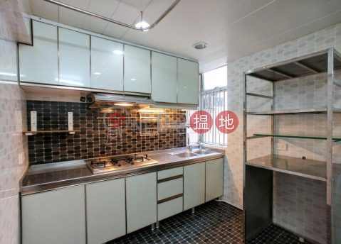 Nicely Renovated, Convenient Transportation, Well Management, Ideal School District | Harbour Heights 海峰園 _0