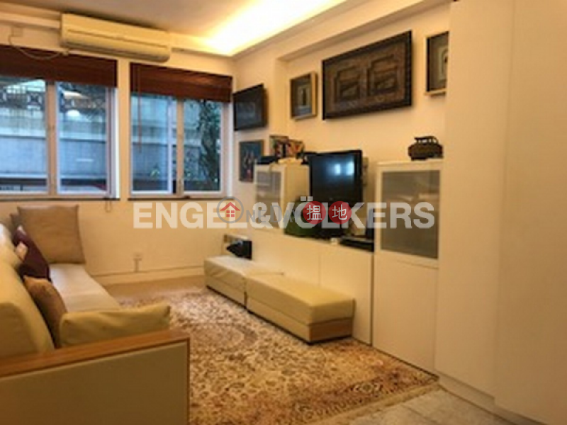 HK$ 14M, Woodland House, Central District, 2 Bedroom Flat for Sale in Central Mid Levels