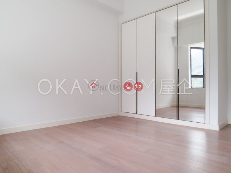 HK$ 98,000/ month Tower 1 Ruby Court, Southern District | Luxurious 3 bed on high floor with sea views & balcony | Rental