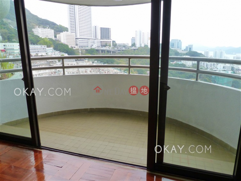 Gorgeous 3 bedroom on high floor with balcony & parking | Rental | Greenery Garden 怡林閣A-D座 Rental Listings