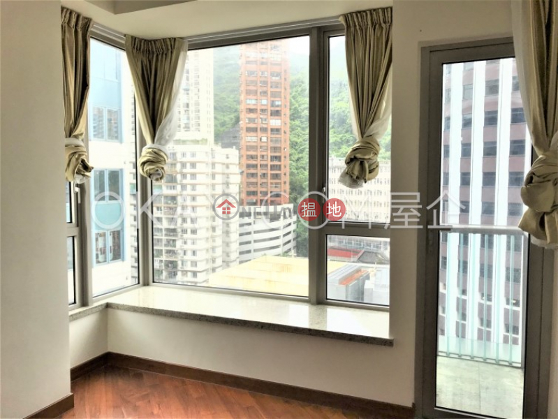 Elegant 2 bedroom with balcony | For Sale | The Avenue Tower 2 囍匯 2座 Sales Listings