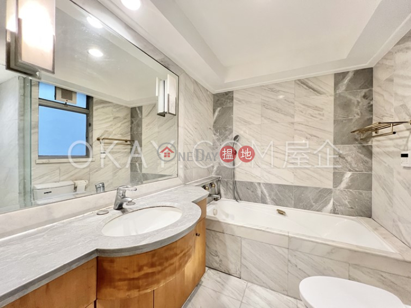 3房2廁,實用率高,星級會所漾日居1期1座出售單位|漾日居1期1座(The Waterfront Phase 1 Tower 1)出售樓盤 (OKAY-S139136)