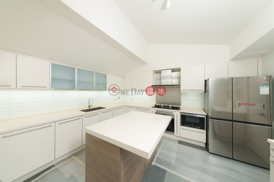 HK$ 168,000/ month Strawberry Hill, Central District Property for Rent at Strawberry Hill with 4 Bedrooms