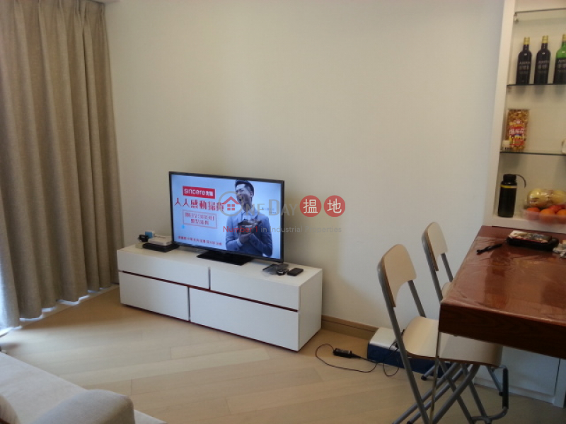 Cosy one bedroom flat, fully furnished and very centrally located | Tower 1B Macpherson Place 麥花臣匯1B座 Sales Listings