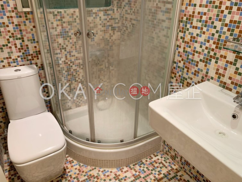 HK$ 27,500/ month Tse Land Mansion, Western District Intimate studio in Western District | Rental