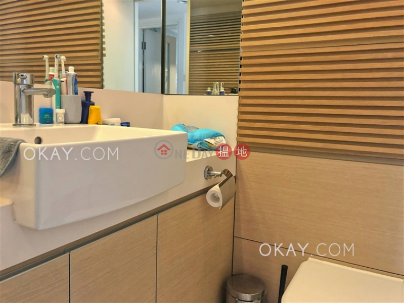 Intimate 2 bedroom on high floor with balcony | Rental, 108 Hollywood Road | Central District Hong Kong Rental | HK$ 26,000/ month