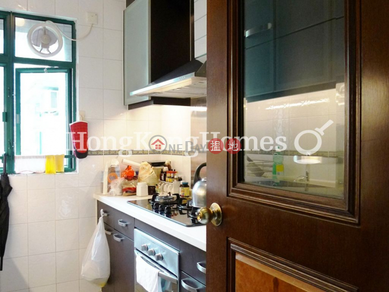 Property Search Hong Kong | OneDay | Residential, Sales Listings | 2 Bedroom Unit at Hillsborough Court | For Sale
