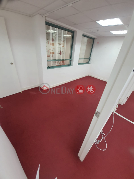 HK$ 28,200/ month | One Capital Place , Wan Chai District | Wan Chai- One Capital Place