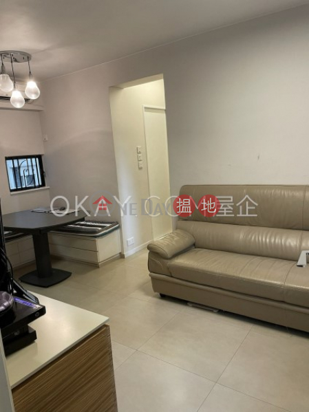 Tasteful 2 bedroom in Mid-levels West | For Sale | 8 Mosque Junction | Western District Hong Kong Sales | HK$ 8.8M