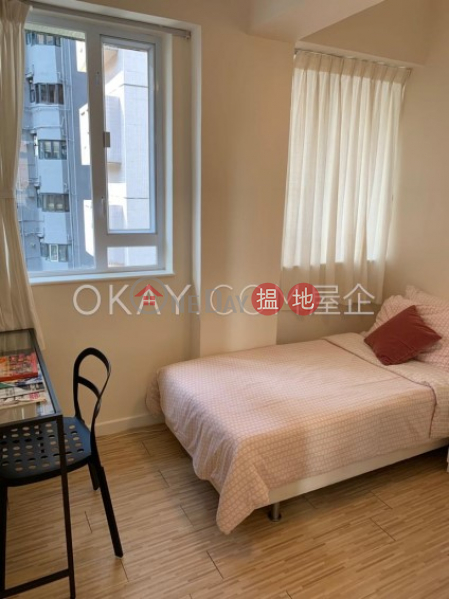 HK$ 26,000/ month | The Uptown, Central District, Cozy penthouse with rooftop | Rental