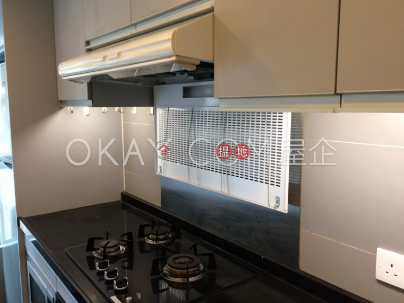 Pacific Palisades | Middle Residential | Rental Listings HK$ 39,000/ month