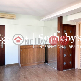 Property for Rent at Elegant Court with 1 Bedroom